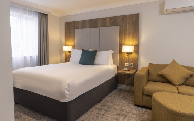 Crowne Plaza East Midlands Airport by IHG