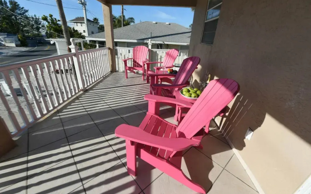 Beach Side Vista Apartment 6