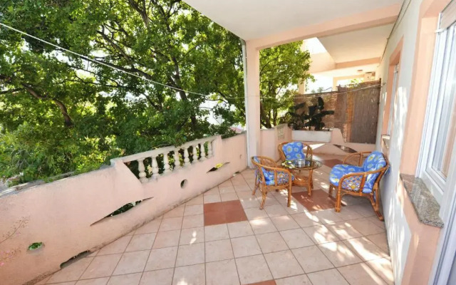 Apartments Lana
