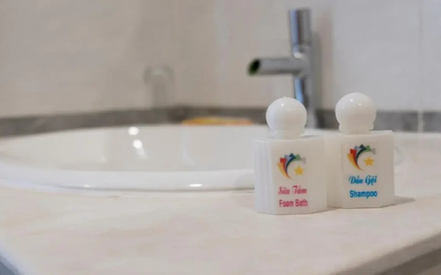 White Diamond Hotel