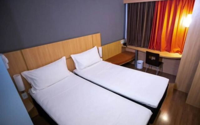 ibis Petrolina