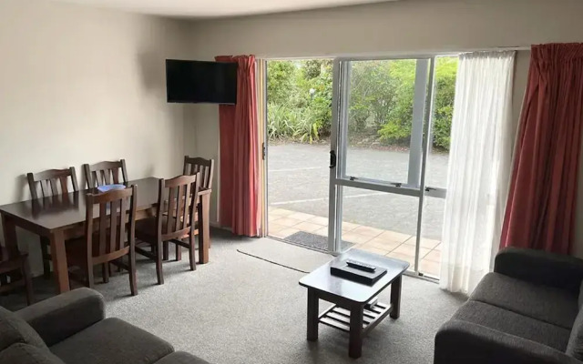 Jade Court Motor Lodge
