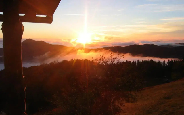 Gostišče in Penzion Stari Vrh
