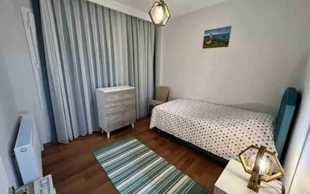 Apartment With Balcony in Seferihisar