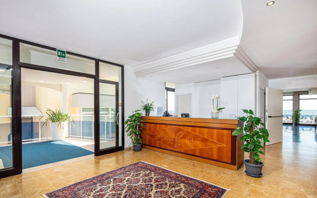 Hotel Condor