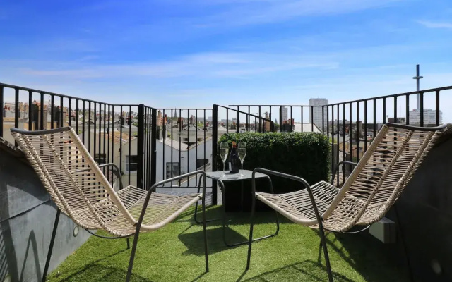 Brighton Getaways - Panoramic Penthouse
