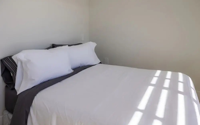 Peachview Suites
