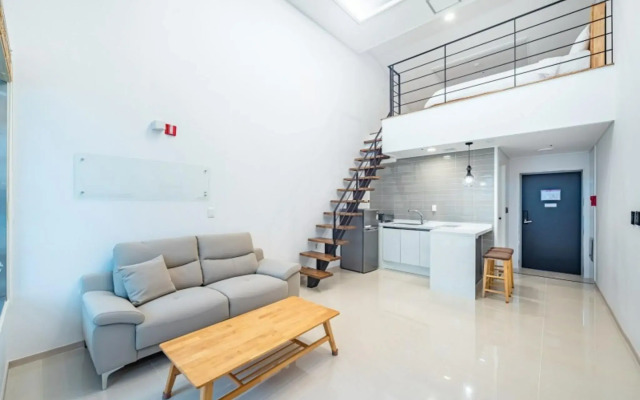 Yeosu K Park Pension