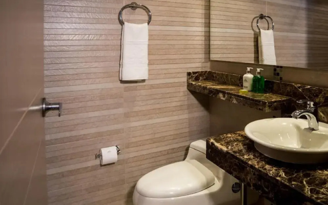 Plaza Suites