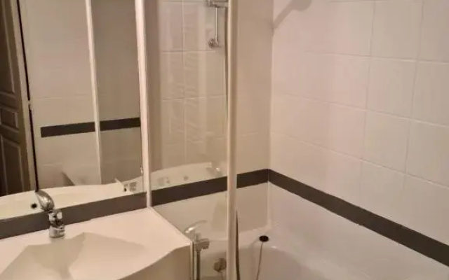 Appartement en résidence ete/hiver piscine