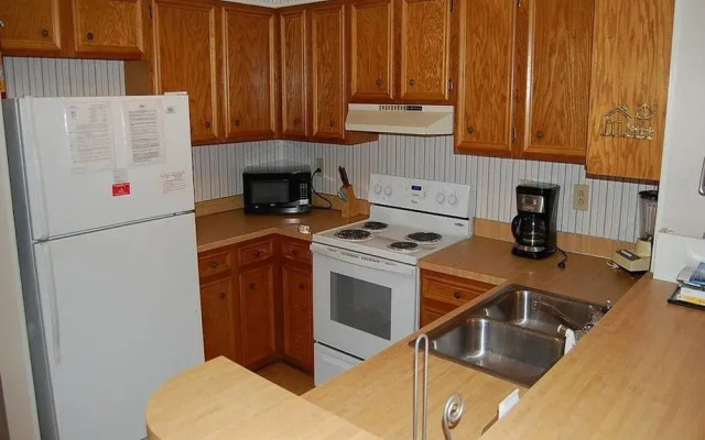 Pelican's Landing 216 - 2 Br Home