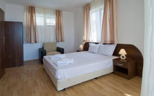 Отель Aparthotel Lighthouse Свети Влас комната для гостей