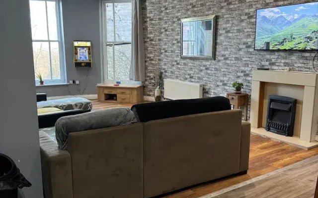 Citycenterapt-4br-wifi-freeparking-retroarcade