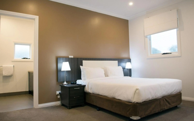 Buckingham Apartment