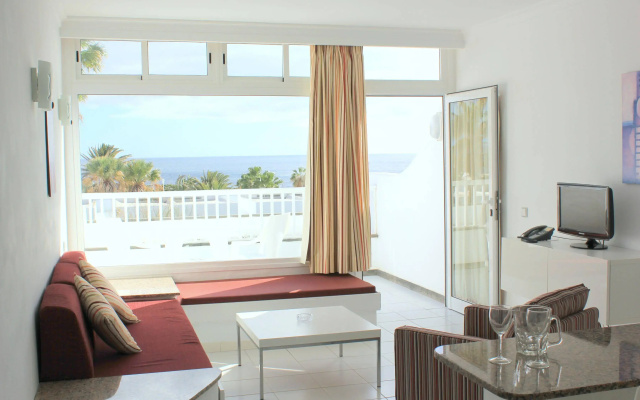 Arena Dorada - Apartments
