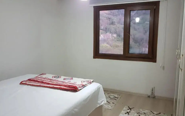 Flat with Magnificent View in Rize