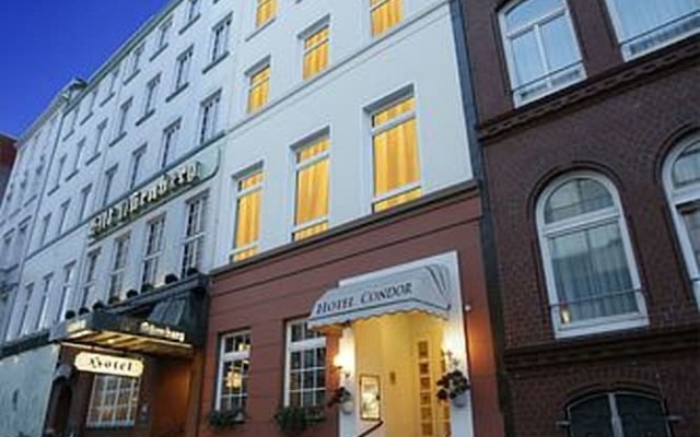 Отель Condor Германия, Гамбург - отзывы, цены и фото номеров - забронировать отель Condor онлайн вид на фасад