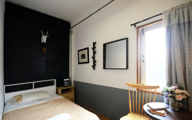 Buff Hostel