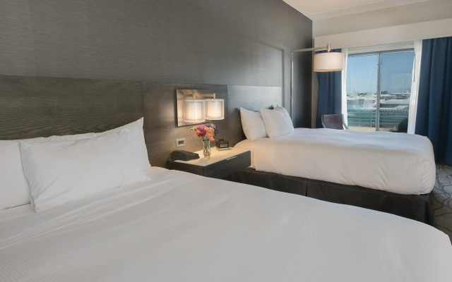 Doubletree by Hilton Hotel Racine Harbourwalk