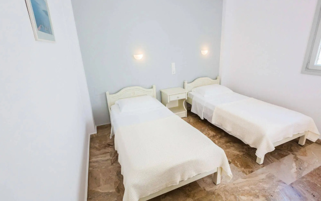 Roses Beach Hotel