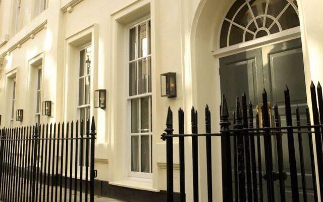 Отель Dean Street Townhouse вид на фасад