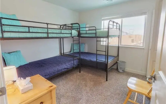 Red Cliffs ~ 6I - 3 Br Home