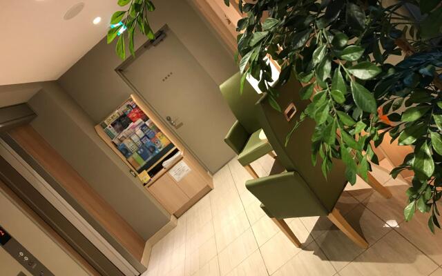 Отель Keikyu Ex Inn Shinagawa Sengakuji-Station вид на фасад