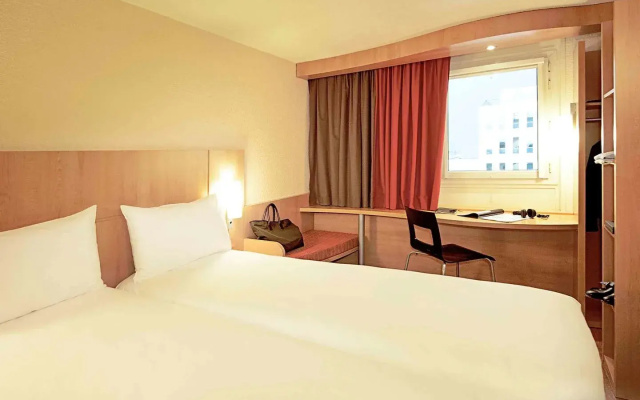 ibis Chengdu Yongfeng Hotel