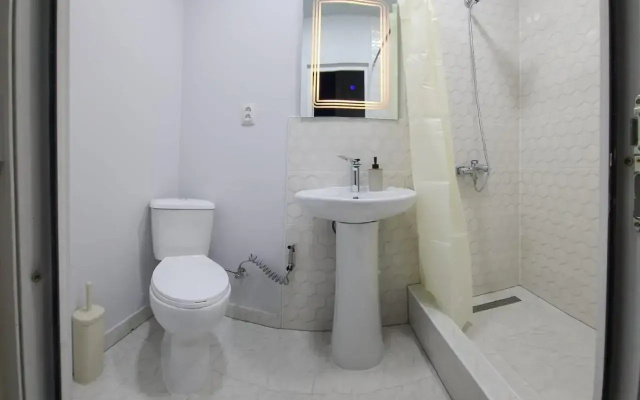 Iveri House