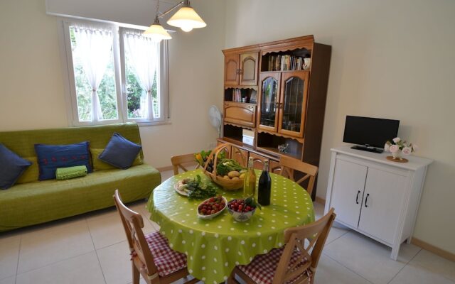 Отель Holiday Home, 800 Metres From the see Гаттео-а-Маре