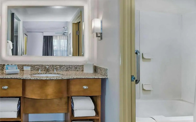 Homewood Suites Phoenix-Metro Center Hotel