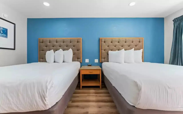 Econo Lodge Inn & Suites Sealy