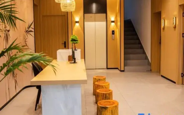 Sanlisan Hotel (Wawu Mountain Scenic Area)