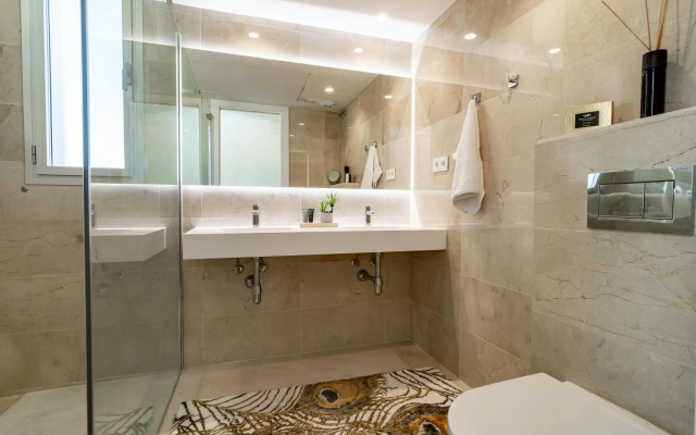 LMR1-Penthouse with 187m2 terrace and private pool