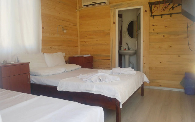 Gargaron Beach Hotel