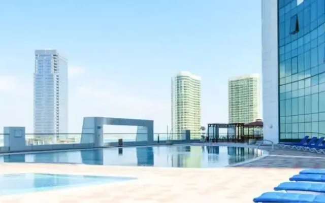 Silk Valley - Waterfront ST-free parking