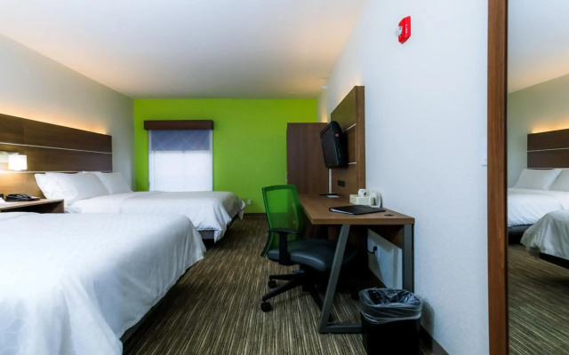 Holiday Inn Express Osage Beach - Lake Of The Ozarks by IHG