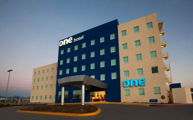 One Saltillo Derramadero