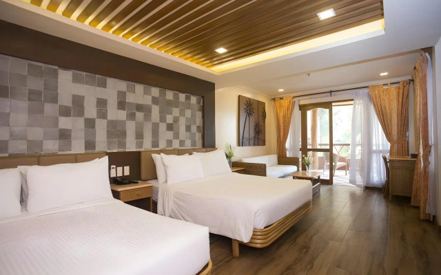 Red Coconut Beach Hotel