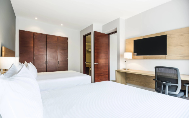 Doubletree By Hilton Bogota Calle 100,Co