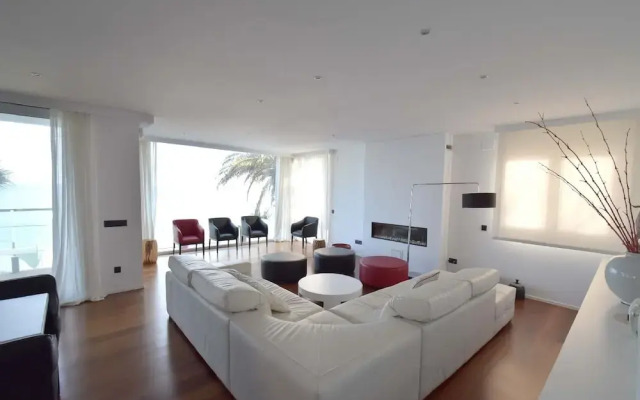 Gaudí Vilanova House