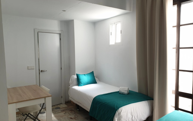Hotel y Apartamentos Doña Lola