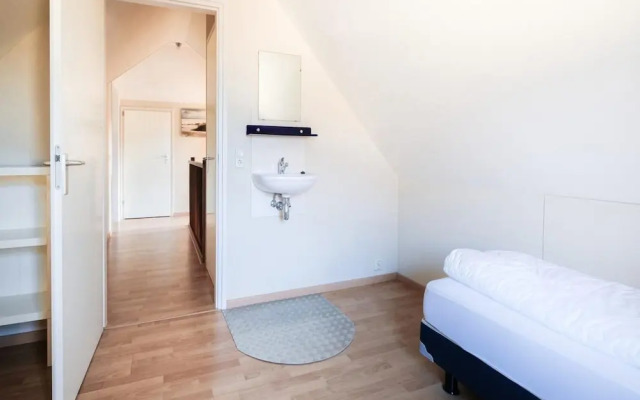 Pleasant Villa Near sea and Beach