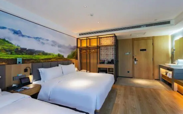 TRUE GO Hotel (Beijing Happy Valley Subway Station)