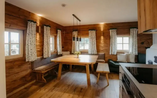 Chalet Salzach Near Ski Lift & Spa