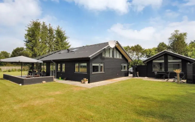 "Etly" - 45km from the sea in The Liim Fiord