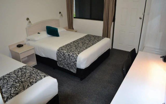 Alabaster Motor Inn Taree