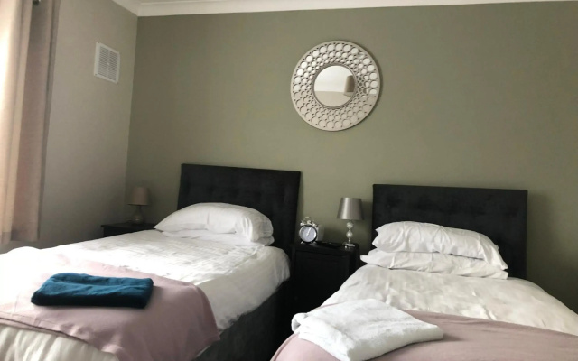 12 Harlesden Road close to ExCel