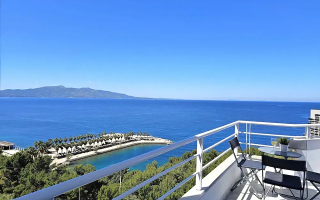 Two Bedroom Apartment With Sea View-061