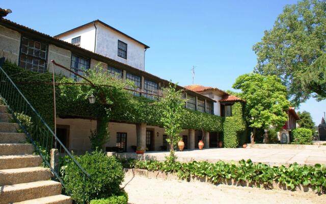 Отель Quinta da Ponte do Louro вид на фасад